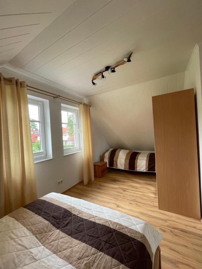 Ferienwohnung Justus Aurich Exterior photo